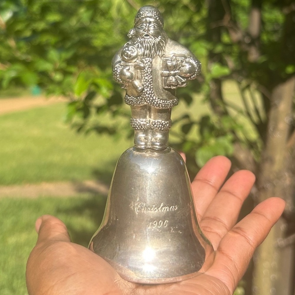 Madison Avenue Santa Bell 1996 Silverplated Making‎ Spirits Bright